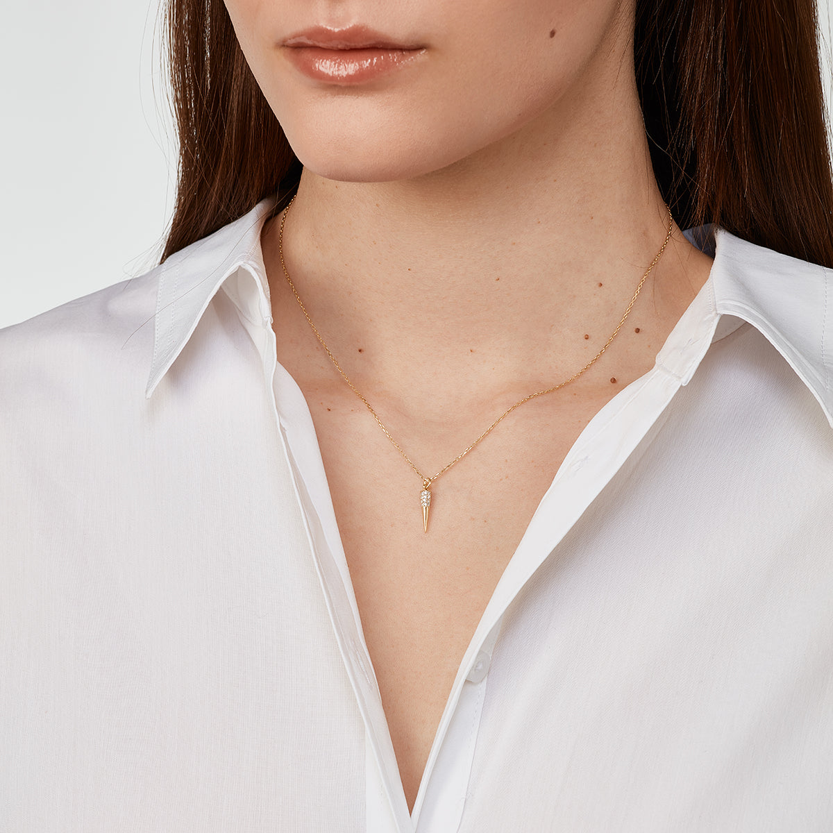 Anissa Spitzform Halskette mit Zirkonia Steinen Bild