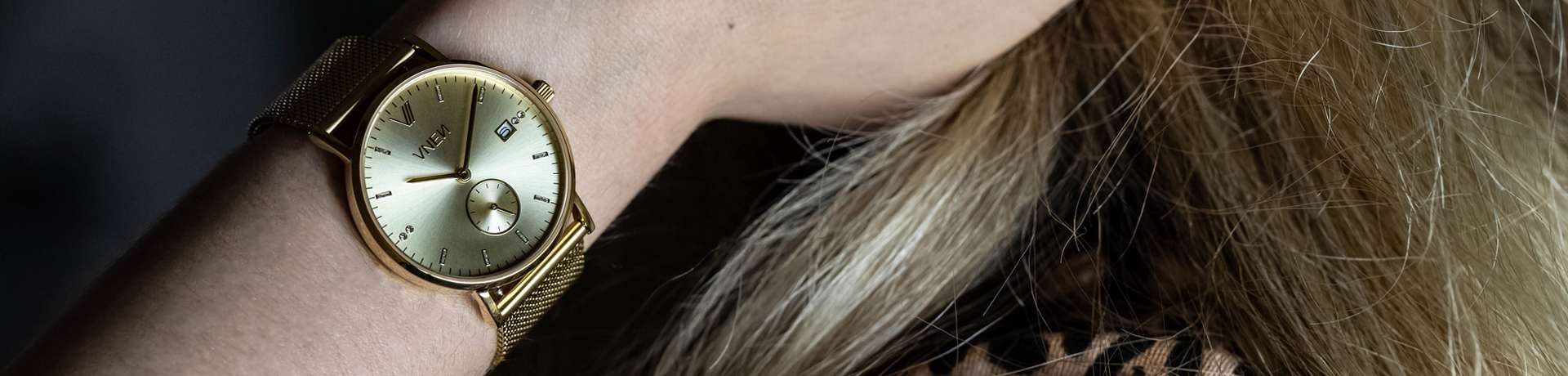 Nevra Uhr Startseite Banner Desktop