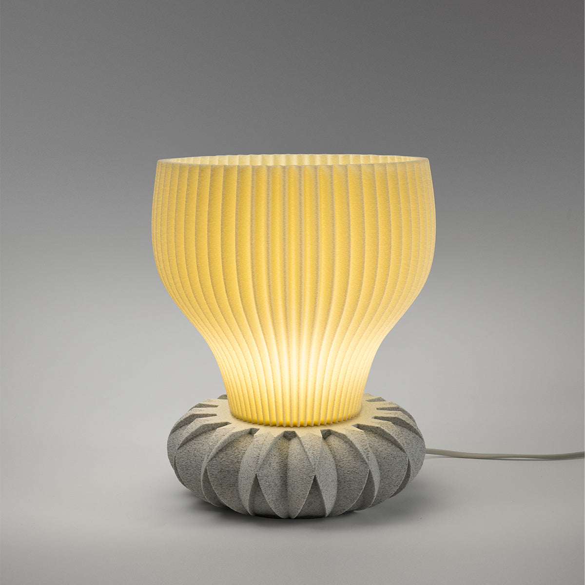 Tischlampe Bloom Stria mit Base Flora Beige Nacht