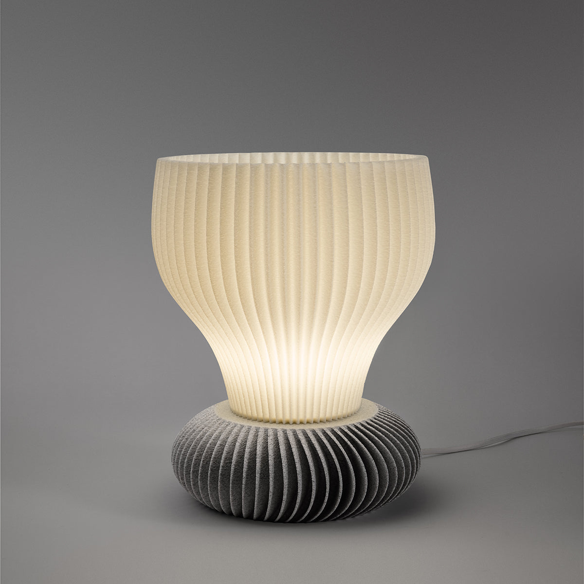 Tischlampe Bloom Stria mit Base Vento Weiss Nacht